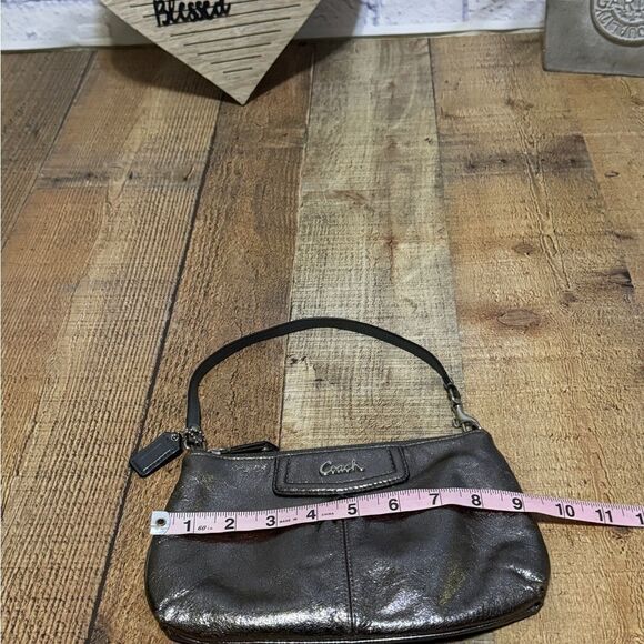 Coach Metallic Leather Pleated Medium Wristlet Clutch Silver/Pewter - Picture 7 of 14